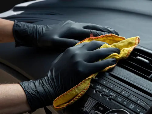 Quelle épaisseur choisir pour des gants nitrile ?
